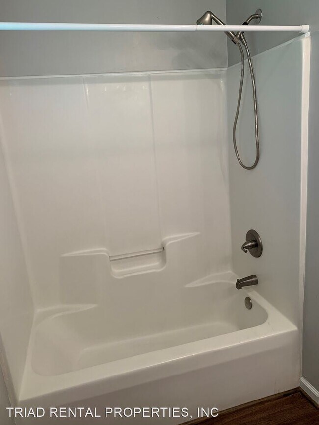 Building Photo - 2 br, 1.5 bath House - 711 DUBLIN ROAD