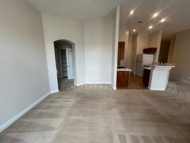 Building Photo - 2 story 2 bedroom - 2 bath - 1 car attache...