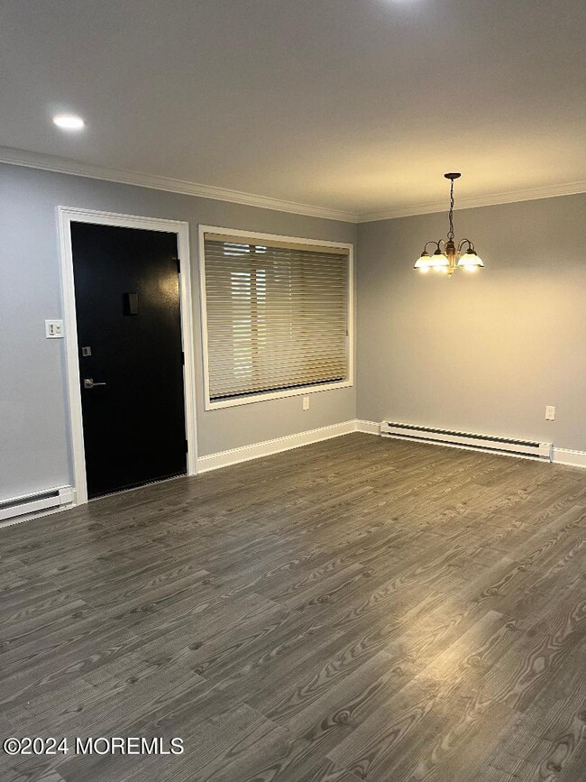 Building Photo - 118 Amberly Dr