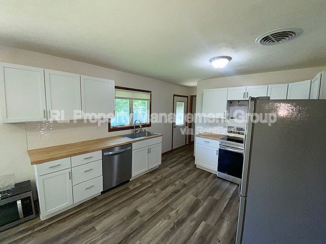 Building Photo - 259 Amfield Ct