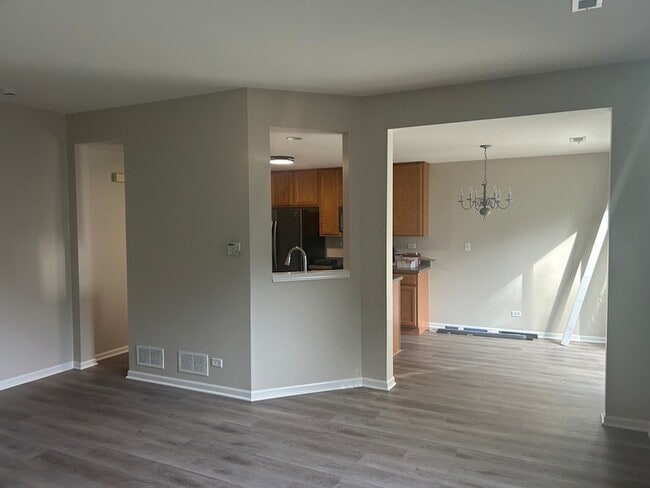 Building Photo - 508 Metropolitan St