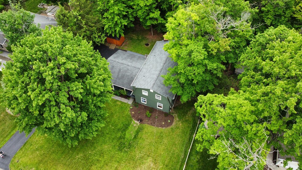 Building Photo - 7066 East Ln