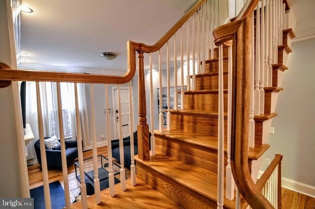 Building Photo - 1029 30th St NW