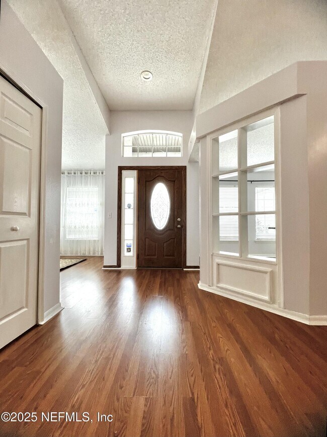 Building Photo - 11395 Aston Hall Dr