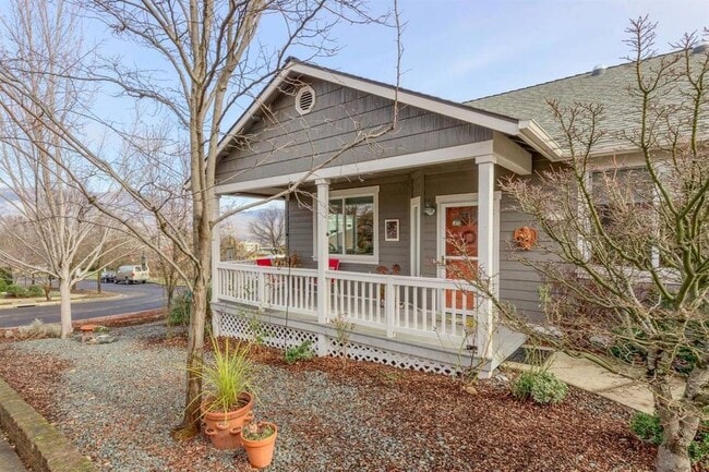 Building Photo - 2537 Eagle Creek Ln