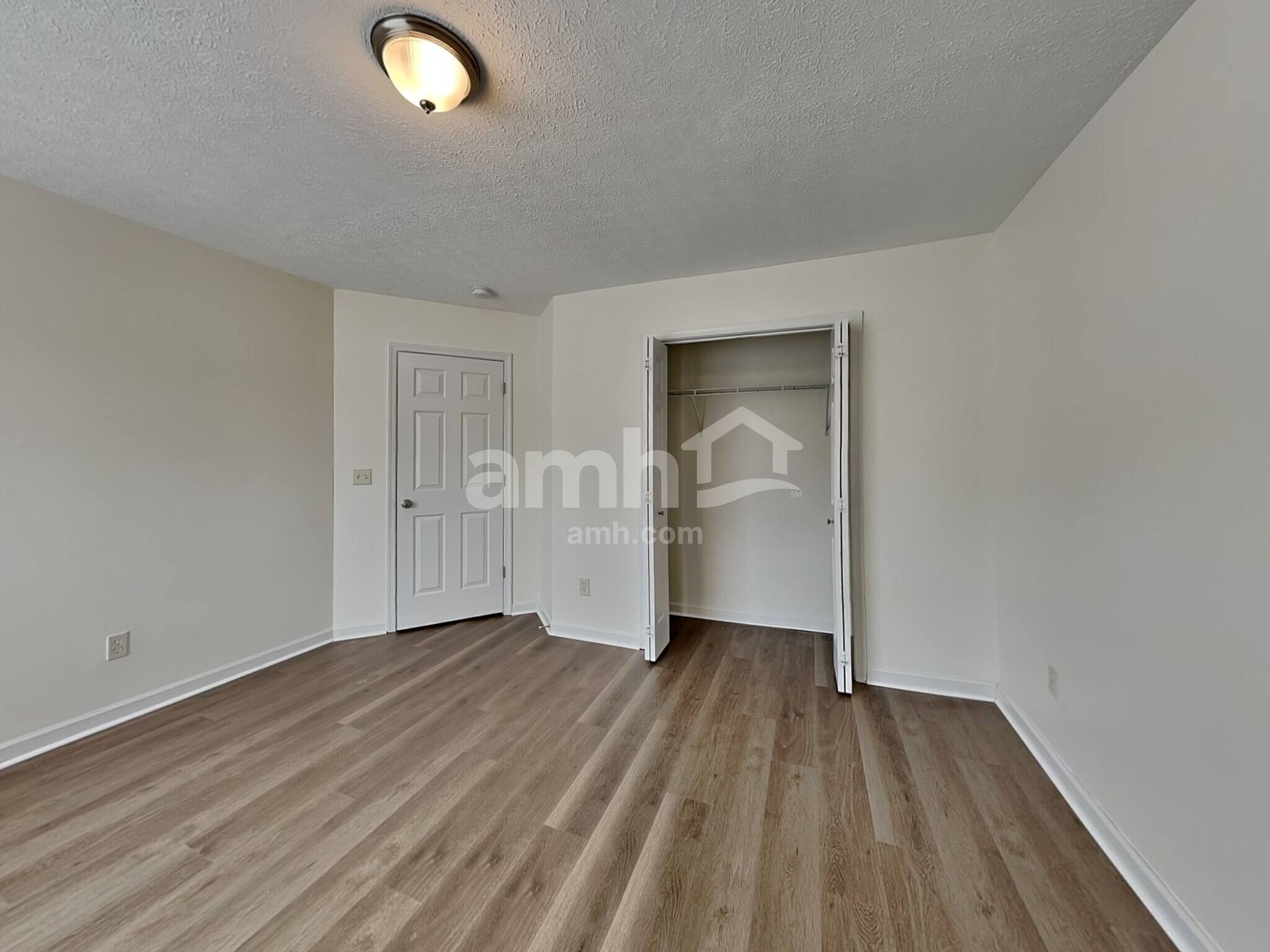 Building Photo - 408 Jameswood Ct