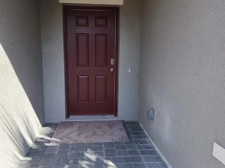 Building Photo - 1166 Oak Bluff Dr