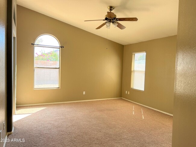 Building Photo - 1801 E Toledo St