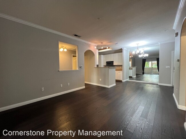 Building Photo - 2 br, 2 bath House - 801 S Winchester Blvd...