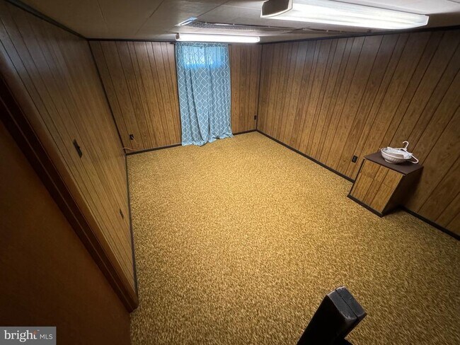 Building Photo - 172 Chapel Dr