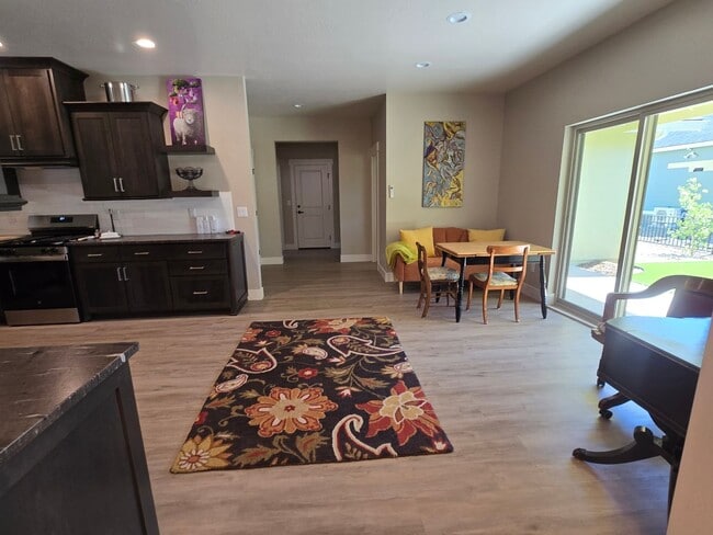 Building Photo - 3 bed 2 bath  Home for Rent in Talent
