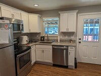 Building Photo - 3 Bedroom in Fort Sanders Duplex | Near UTK