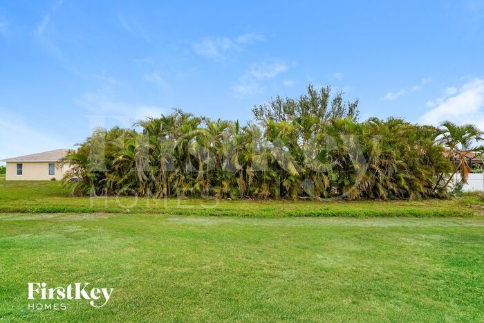 Building Photo - 2237 Tropicana Parkway W