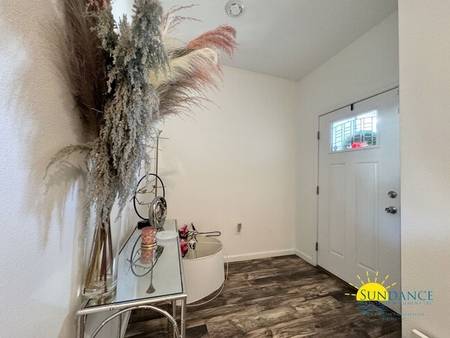 Building Photo - Stunning 4 Bedroom Home in Shiloh Place!