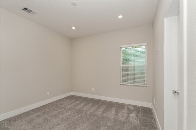 Building Photo - 8318 Curry Rd