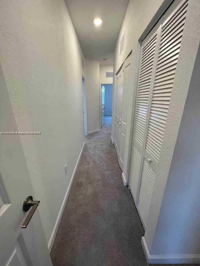 Building Photo - 28511 SW 134th Ct