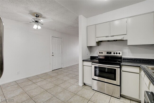 Building Photo - 6453 Bannock Way