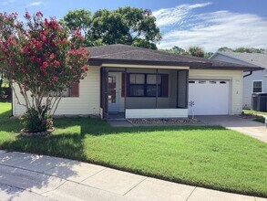 Building Photo - 55+ Gated HOA Community!