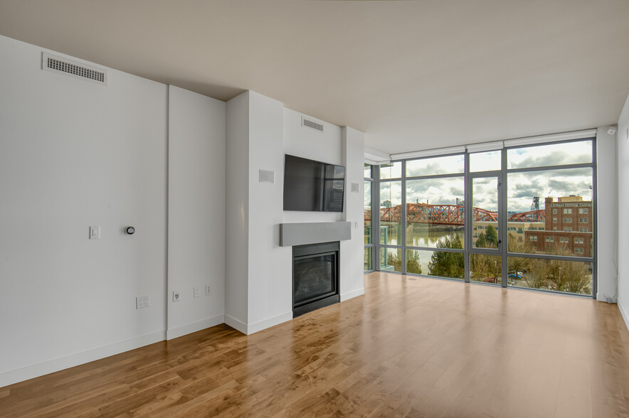Livingroom looking down the river - 1260 NW Naito Pky