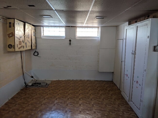 Building Photo - 3 bed Garfield cape cod now available