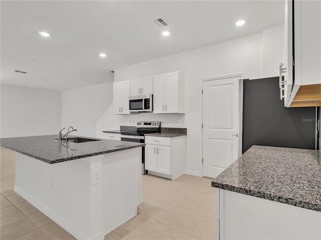 Building Photo - 9309 Bonita Mar Dr