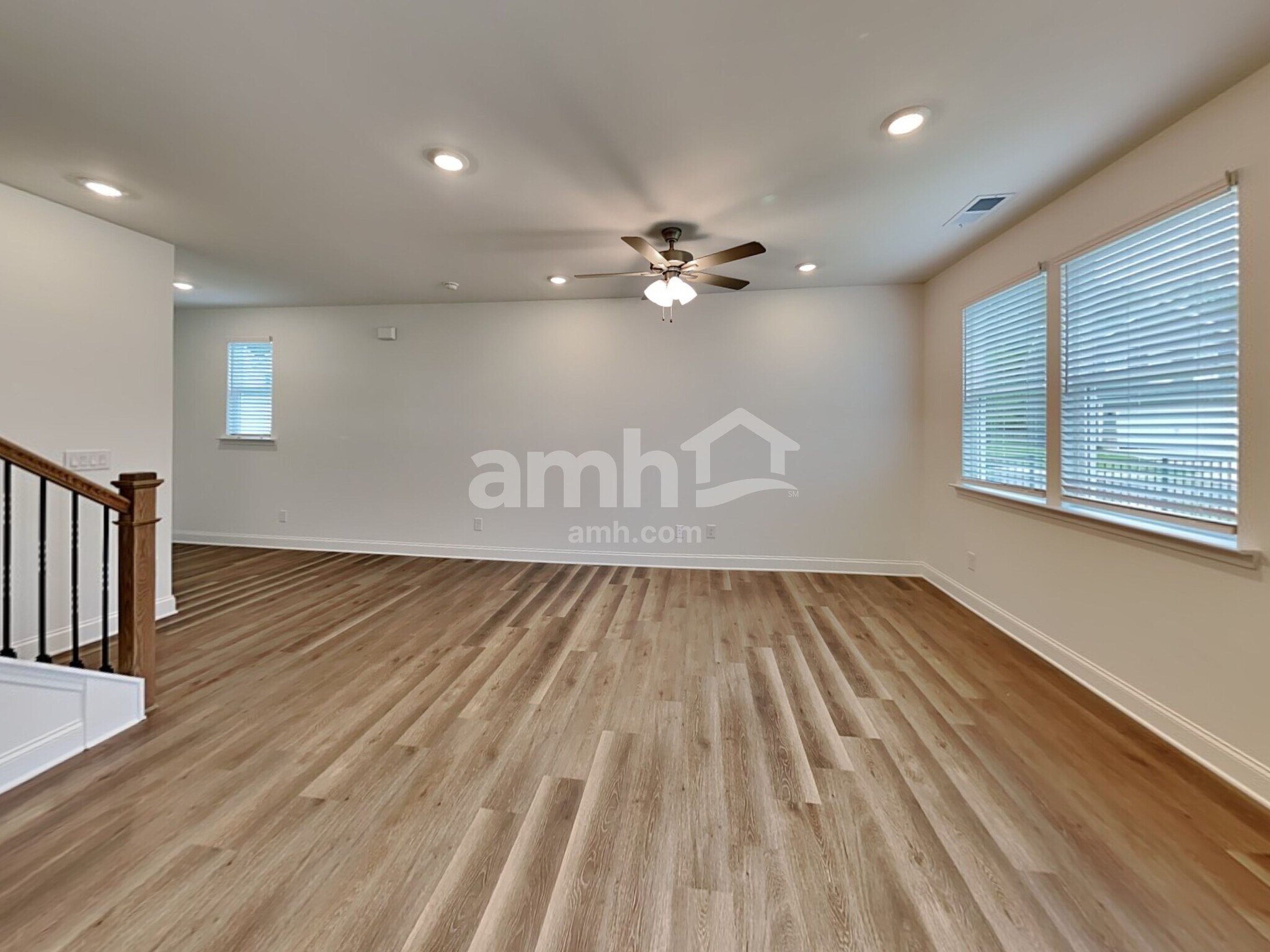 Building Photo - 1001 Highland Walk