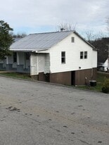 Building Photo - 111 Bayberry St