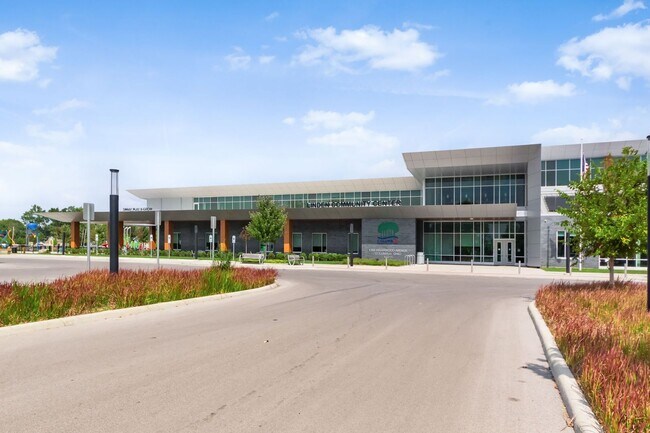 Building Photo - 3010 Woodbine Pl