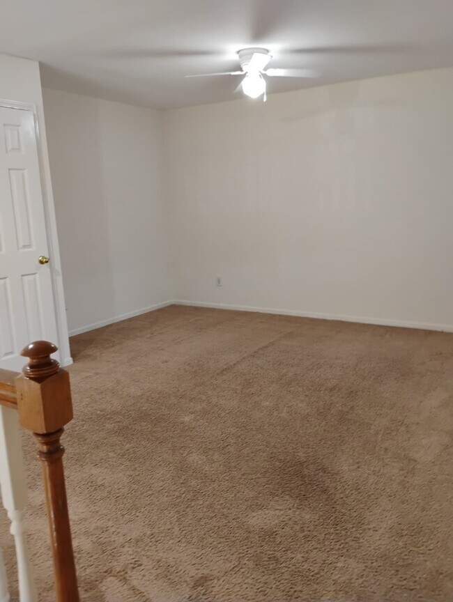 Building Photo - 231 Cedar Elm Ln