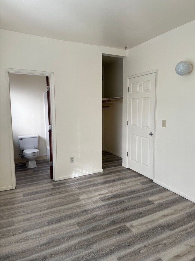 Floorplan - Vancouver Ave.