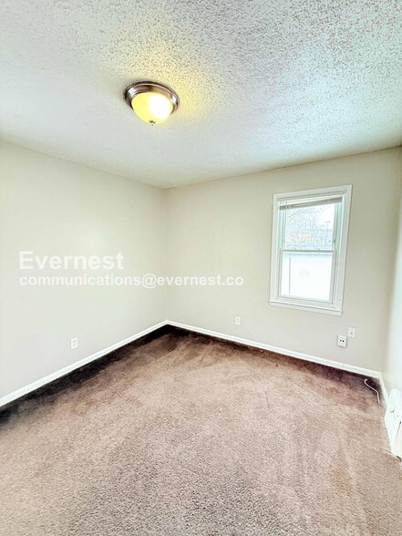 Building Photo - 6901 Heyden St