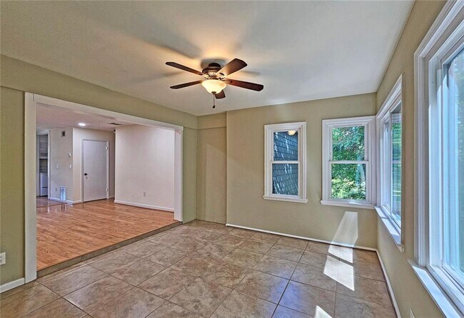 Building Photo - 47 Monet Ct NW