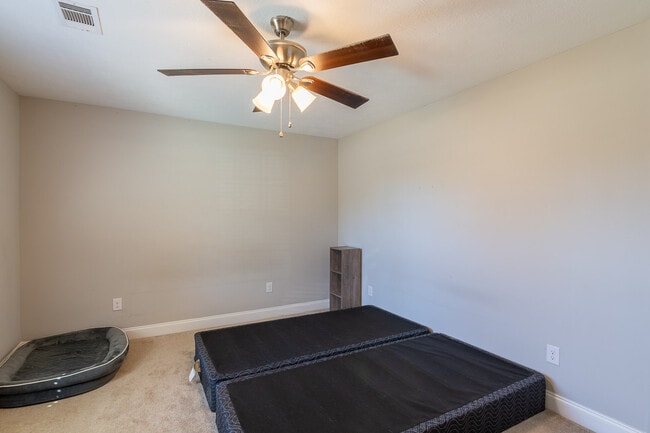 Building Photo - 154 Anneswood Rd