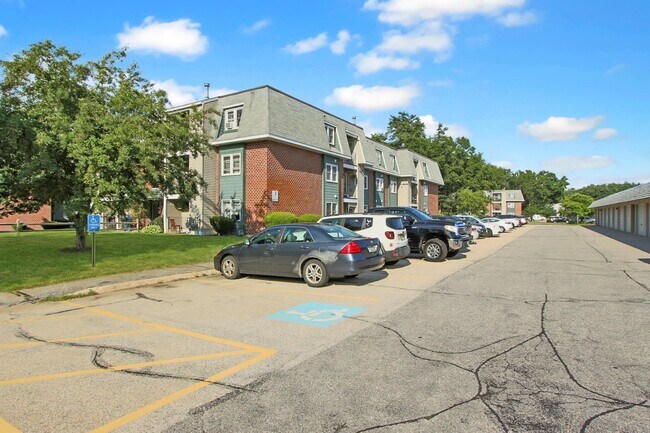 Building Photo - 3 New Haven Dr