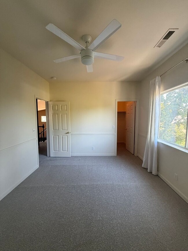 Building Photo - Beautiful 3-Bedroom, 2.5-Bath Home in Wind...