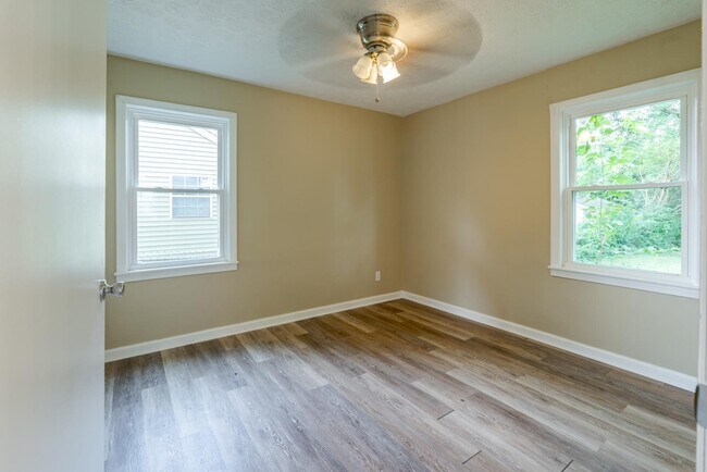 Building Photo - 509 Diecks Dr