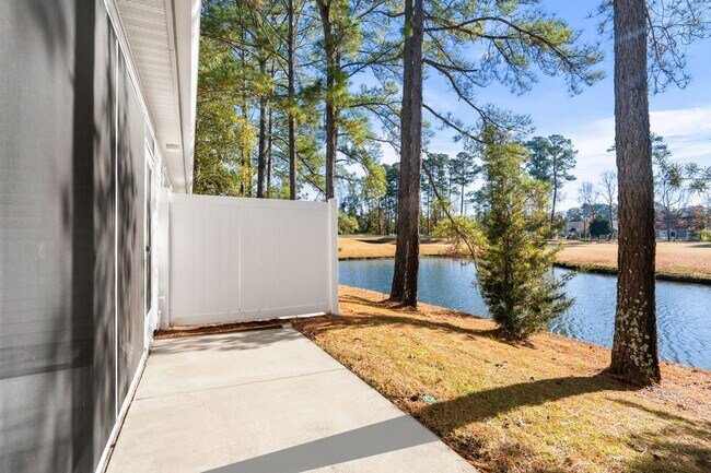 Building Photo - 3BR Townhome Carolina Forest – GREAT PRICE - Community Pool/Lake View