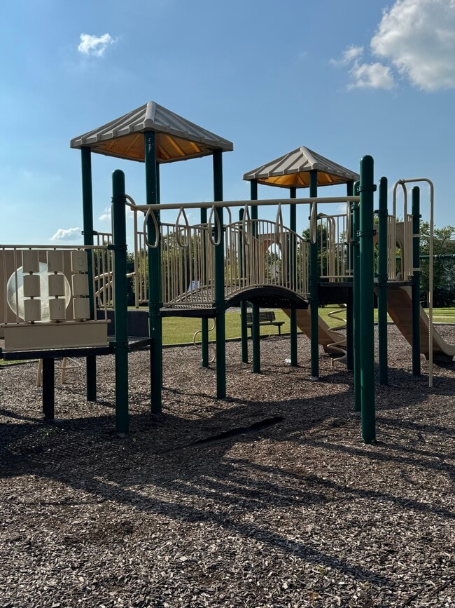 Building Photo - 10226 Crooked Stick Dr