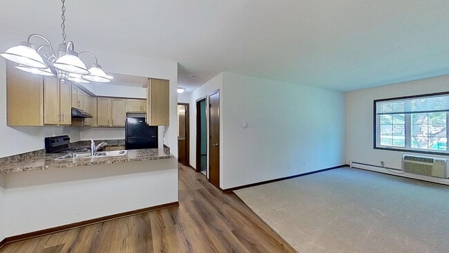 Building Photo - Renovated Lower 1 Bedroom 1 Bathroom Apartment is Available