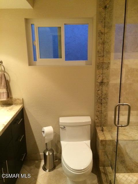 Building Photo - 268 Rossmore Dr