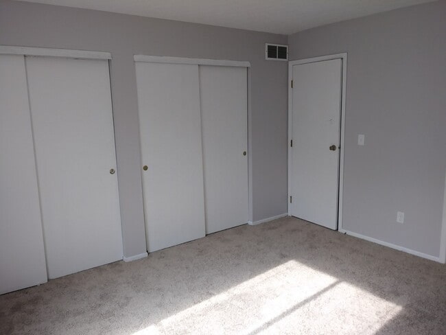 Building Photo - At Last This Is What You've Been Searching For, Updated 2 bdrm 1 bath Condo