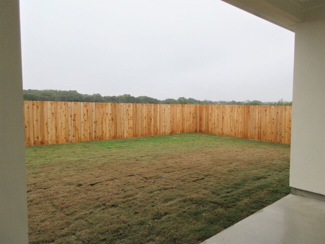 Building Photo - Carneros Ranch 3-bedroom/2-bath Home - Leander ISD
