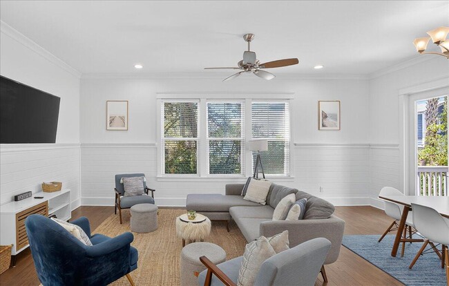 Building Photo - 28 Emerald Beach Cir