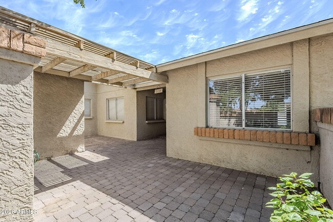 Building Photo - 7707 S Kenwood Ln
