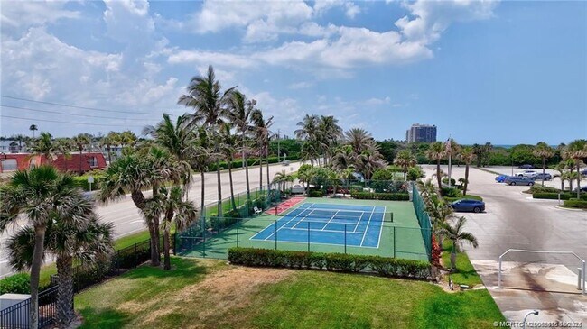 Building Photo - 9490 S Ocean Dr