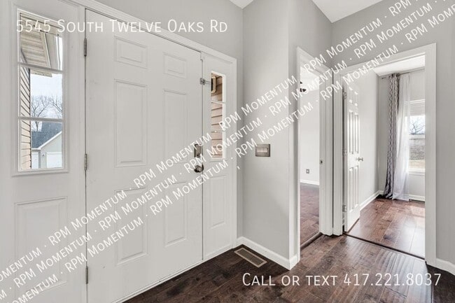 Building Photo - 5545 S Twelve Oaks Rd