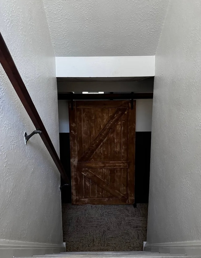 Building Photo - 5535 W 54th St