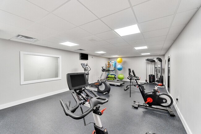 Building Photo - 1457 Tremont St