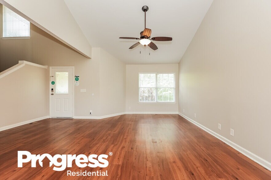 Building Photo - 3049 Brantley Dr