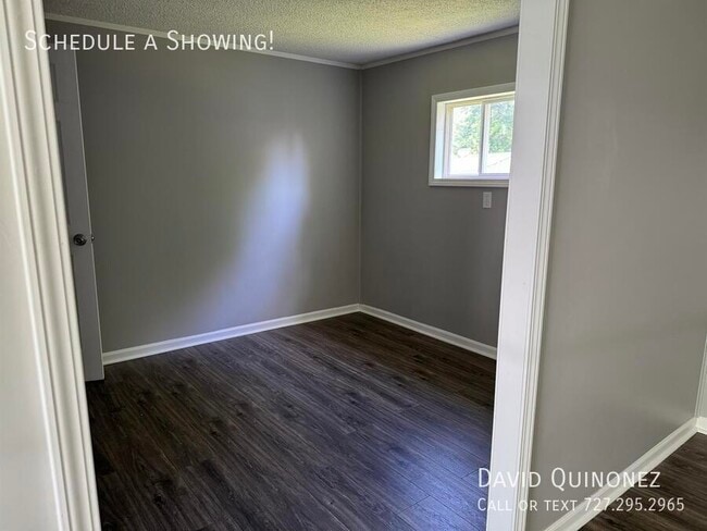 Building Photo - 116 Primrose Ln